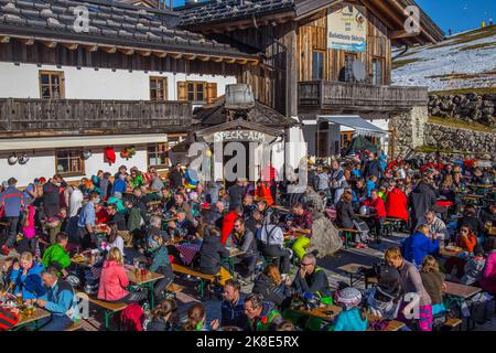 Albergo di montagna Speck-Alm e rifugio apres-ski, comprensorio sciistico di Sudelfeld, Bayrischzell, alta Baviera Foto Stock