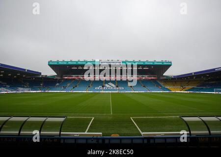 Leeds, Regno Unito. 23rd Ott 2022. Vista generale all'interno dello stadio di Elland Road davanti alla partita della Premier League Leeds United vs Fulham a Elland Road, Leeds, Regno Unito, 23rd ottobre 2022 (Foto di James Heaton/News Images) a Leeds, Regno Unito il 10/23/2022. (Foto di James Heaton/News Images/Sipa USA) Credit: Sipa USA/Alamy Live News Foto Stock