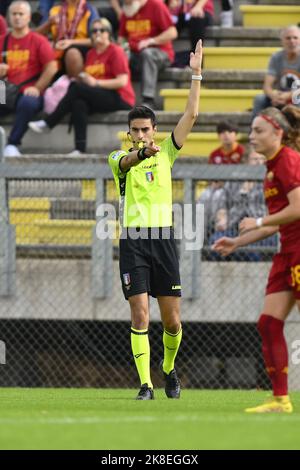 Arbitro durante il 7th° giorno del Campionato di Serie A tra A.S. Roma Women e F.C. Como Donne allo stadio tre Fontane il 23th settembre 2022 a Roma. Foto Stock