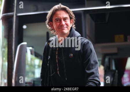 Birmingham, Regno Unito. 23rd Ott 2022. Thomas Frank manager di Brentford davanti alla partita della Premier League Aston Villa vs Brentford a Villa Park, Birmingham, Regno Unito, 23rd ottobre 2022 (Foto di Gareth Evans/News Images) a Birmingham, Regno Unito il 10/23/2022. (Foto di Gareth Evans/News Images/Sipa USA) Credit: Sipa USA/Alamy Live News Foto Stock