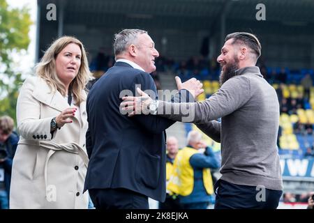 LEEUWARDEN - (lr) allenatore del FC Twente Ron Jans, allenatore del SC Cambuur Pascal Boseloos durante la partita olandese di Eredivie tra SC Cambuur e FC Twente allo stadio di Cambuur il 23 ottobre 2022 a Leeuwarden, Paesi Bassi. LASKER ANP COR Foto Stock