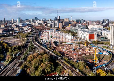 BIRMINGHAM, REGNO UNITO - 17 OTTOBRE 2022. Una vista aerea del cantiere del progetto ferroviario HS2 nel centro di Birmingham Foto Stock