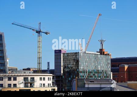 Rivestimento in vetro di Joseph Stones House alloggio studente e costruzione di SOYO blocchi B & C nel centro di Leeds Foto Stock