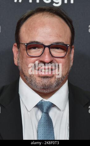 Colonia, Germania. 22nd Ott 2022. L'attore Danilo Chammas arriva per la proiezione del film " l'illusione dell'abbondanza " al 32nd Film Festival Colonia (ex Cologne Conference) 2022, un festival internazionale del cinema. Credit: Horst Galuschka/dpa/Horst Galuschka dpa/Alamy Live News Foto Stock