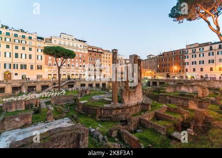 Largo di Torre Argentina, sito archeologico, Roma, Italia Foto Stock