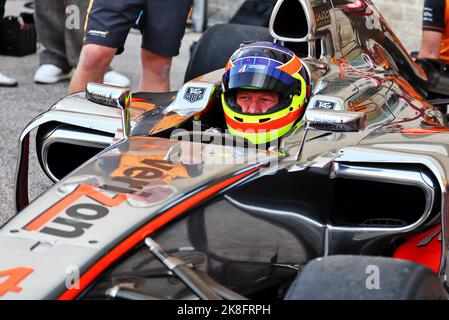 Zak Brown (USA) McLaren Direttore esecutivo nella McLaren 2012 MP4/27. 23.10.2022. Campionato del mondo Formula 1, Rd 19, Gran Premio degli Stati Uniti, Austin, Texas, USA, Race Day. Il credito fotografico dovrebbe essere: XPB/immagini dell'Associazione Stampa. Foto Stock