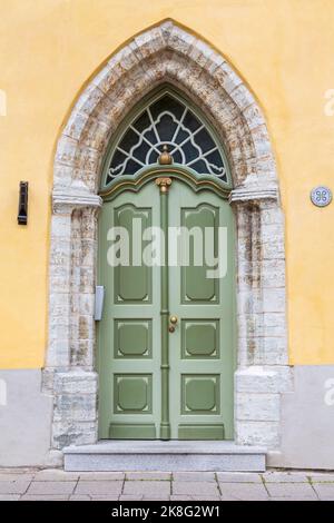Edificio storico in via Ruutli nella Città Vecchia, Tallinn, Estonia, Europa Foto Stock