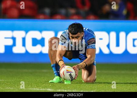 Doncaster, Regno Unito. 23rd Ott 2022. Stephen Crichton di Samoa si allinea durante la Coppa del mondo di Rugby League 2021 Gruppo A partita Samoa vs Grecia all'Eco-Power Stadium, Doncaster, Regno Unito, 23rd ottobre 2022 (Photo by Mark Cosgrove/News Images) a Doncaster, Regno Unito il 10/23/2022. (Foto di Mark Cosgrove/News Images/Sipa USA) Credit: Sipa USA/Alamy Live News Foto Stock