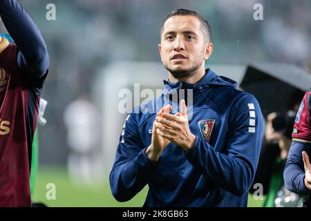 Varsavia, Polonia. 22nd Ott 2022. Vahan Bichakhchyan di Pogon visto durante la partita della Lega PKO Ekstraklasa tra Legia Warszawa e Pogon Szczecin al Maresciallo Jozef Pilsudski Legia Warsaw Municipal Stadium.Final Score; Legia Warszawa 1:1 Pogon Szczecin. (Foto di Mikolaj Barbanell/SOPA Images/Sipa USA) Credit: Sipa USA/Alamy Live News Foto Stock