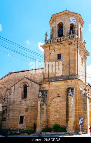 Chiesa parrocchiale di Santa María de la Asunción di Sajazarra è un monumento religioso, dichiarato bene di interesse culturale. Sajazarra, la Rioja, Spagna, Foto Stock