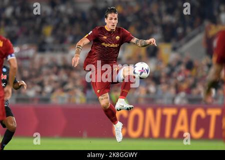 Roma, Italia. 23rd Ott 2022. Nicolo Zaniolo di AS Roma durante la Serie Una partita di calcio tra AS Roma e SSC Napoli allo stadio Olimpico di Roma (Italia), 23th ottobre 2022. Foto Antonietta Baldassarre/Insidefoto Credit: Insidefoto di andrea staccioli/Alamy Live News Foto Stock