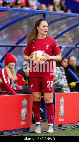 Liverpool, Regno Unito. 23rd Ott 2022. Liverpool, Inghilterra, 23rd 2022 ottobre: Megan Campbell (28 Liverpool) si prepara a partecipare alla partita di calcio della Barclays Womens Super League tra Liverpool e Arsenal al Prenton Park di Liverpool, Inghilterra. (James Whitehead/SPP) Credit: SPP Sport Press Photo. /Alamy Live News Foto Stock