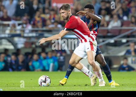 Barcellona, Spagna. 23rd Ott 2022. Yeray Alvarez dell'Athletic Club de Bilbao durante la partita Liga tra il FC Barcelona e l'Athletic Club de Bilbao al Camp Nou di Spotify a Barcellona, Spagna. Credit: DAX Images/Alamy Live News Foto Stock