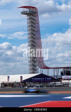 Austin, Texas, Stati Uniti. Texas, Stati Uniti. 23rd Ott 2022. Nicholas Latifi #6 per il team Scuderia Ferrari Racing mentre passa la torre durante la gara al Gran Premio degli Stati Uniti in Formula 1 al circuito delle Americhe di Austin Texas. Credit: csm/Alamy Live News Credit: CAL Sport Media/Alamy Live News Foto Stock