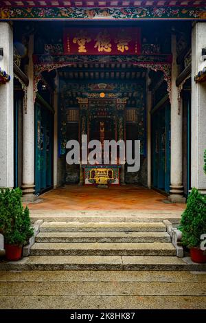 Il santuario ancestrale nella Kun Ting Study Hall, Ping Shan patrimonio villaggio, New Territories, Hong Kong Foto Stock