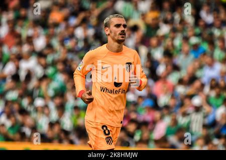 SIVIGLIA, SPAGNA - 23 OTTOBRE: Antoine Griezmann di Atletico de Madrid guarda durante la partita tra Real Betis Balombies e Atletico de Madrid CF di la Liga Santander il 27 agosto 2022 a Mestalla a Valencia, Spagna. (Foto di Samuel Carreño/PxImages) Foto Stock