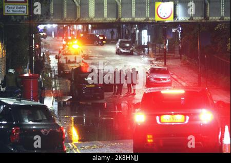 Londra ha allagato il 23/10/2022 domenica. Questo è uno dei sottopassaggi che è stato inondato in Acton West London 23/10/2022 blitz foto Foto Stock