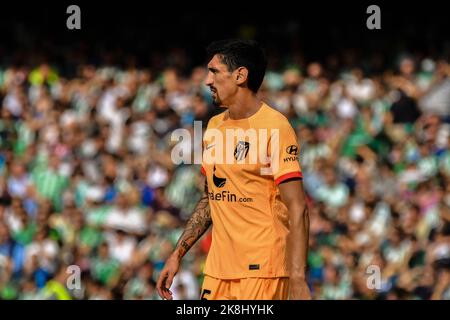 23 ottobre 2022: SIVIGLIA, SPAGNA - 23 OTTOBRE: Stefan Savic di Atletico de Madrid durante la partita tra Real Betis Balompie e Atletico de Madrid CF di la Liga Santander il 27 agosto 2022 a Mestalla a Valencia, Spagna. (Credit Image: © Samuel CarreÃ±o/PX Imagens via ZUMA Press Wire) Foto Stock