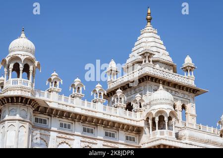 Edificio di architettura del patrimonio con cielo blu luminoso al mattino immagine è presa a jaswant thada jodhpur rajasthan india il 22 2022 ottobre. Foto Stock