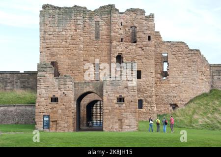 Resti di Tynemouth Castle, Tynemouth, Northumberland, Tyne e Wear Foto Stock