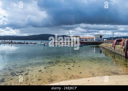 Il villaggio di pescatori di Camarinas in Galizia, Spagna, Europa Foto Stock