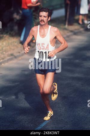 Foto di archivio: Frank SHORTER avrà 75 anni il 31 ottobre 2022, Frank SHORTER, USA, atletica, Atleta di pista e campo, maratona, azione, formato ritratto, vincitore della medaglia d'oro, Olimpiadi estive dal 26 agosto al 09/11/1972 a Monaco di Baviera Germania, ?Sven Simon#Prinzess-Luise-Strasse 41#45479 M uelheim/R uhr #tel. 0208/9413250#fax. 0208/9413260# Postgiro Essen No. 244 293 433 (BLZ 360 100 43)# www.SvenSimon.net. Foto Stock
