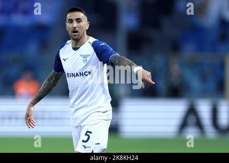 Matias Vecchio della SS Lazio gesta durante la Serie Una partita tra Atalanta BC e SS Lazio allo Stadio Gewiss il 23 ottobre 2022 a Bergamo. Foto Stock