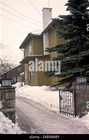 Oslo 1968: Annunciato l'impegno tra il principe ereditario Harald e Sonja Haraldsen. Qui la casa di Sonja Haraldsen a Tuengen Allé, a Oslo. Foto: NTB Foto Stock