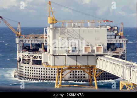 Mare del Nord 19740923 l'industria petrolifera, serbatoio di Ekofisk al centro di Ekofisk, Foto: Vena Hammerstad / NTB / NTB Foto Stock