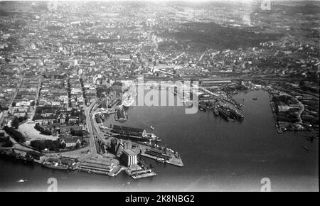 Oslo 10460731 Panoramica / foto aerea sul porto di Oslo / Bjørvika. Da v. vedrete il Vippetangen con il sito della fortezza presso la Fortezza di Akershus, Bjørvika con il grande magazzino portuale, la bottega di Nyland, Bispedika e Sørenga. Foto: NTB / NTB Foto Stock