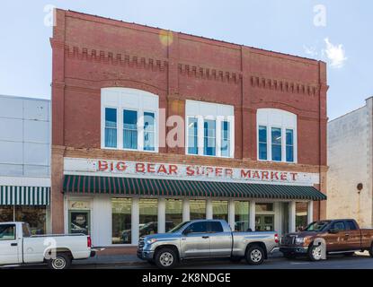 ASHEBORO, North Carolina, USA-26 SETTEMBRE 2022: Edificio storico del Big Bear Super Market. Foto Stock