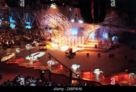 Oslo. Concorso di canzoni Eurovision 1996 in Norvegia - eurosong. Dalla finale di Eurosong a Oslo Spectrum oggi. Ecco il palcoscenico - immagine panoramica. Foto: Cornelius Poppe Foto Stock