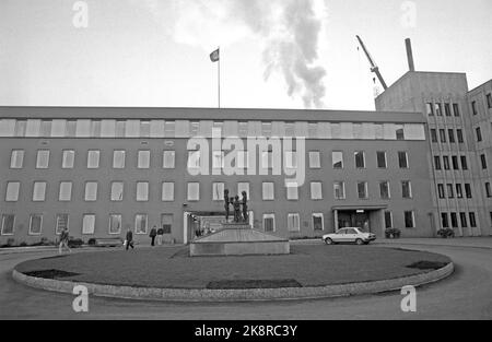 Oslo 19871110: Klorgassfabrikken - Norsk Hydro Porsgrunn, fotografata il 10 novembre 1987. Verranno avviati i lavori per tracciare la portata dell'inquinamento da mercurio che è avvenuto in fabbrica. Foto: Eystein Hanssen / NTB / NTB Foto Stock