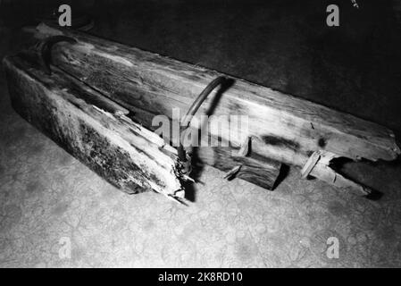 19780306 naufragio "sviluppare senior". La serie dal peschereccio 'Utvik Senior', che ha perso cinque miglia nautiche fuori Okseneset sul lato ovest di Senja. Nove pescatori sono morti. Foto: William Mikkelsen, archivio NTB/NTB Foto Stock