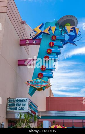 Segno del ristorante del teatro fantascienza all'Hollywood Studios - Walt Disney World Resort, Lake Buena Vista, Florida, Stati Uniti Foto Stock