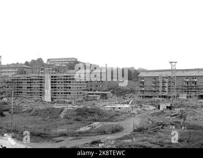 Oslo 19460824. I primi blocchi di appartamenti di Oslo in costruzione. Qui a Øvre Tøyen, l'OBOS costruirà 7 isolati con un totale di 204 appartamenti. Foto: Corrente / NTB Foto Stock