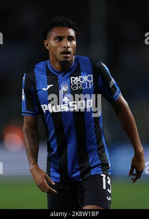 Bergamo, Italia, 23rd ottobre 2022. Ederson di Atalanta durante la Serie A match allo Stadio Gewiss di Bergamo. L'immagine di credito dovrebbe essere: Jonathan Moskrop / Sportimage Foto Stock