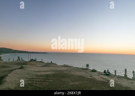 24 ottobre 2022, la Jolla, California, USA: Il tramonto scintillante a Torrey Pines Gliderport lunedì 24th ottobre a la Jolla, California (Credit Image: © Rishi Deka/ZUMA Press Wire) Foto Stock