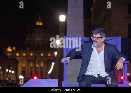 24 ottobre 2022, Roma, RM, Italia: L'attore Francesco Pannofino partecipa al tappeto rosso in occasione della prima serie televisiva ''Boris 4'' di fronte all'Auditorium della conciliazione di Roma, il 24 ottobre 2022 (Credit Image: © Matteo Nardone/Pacific Press via ZUMA Press Wire) Foto Stock