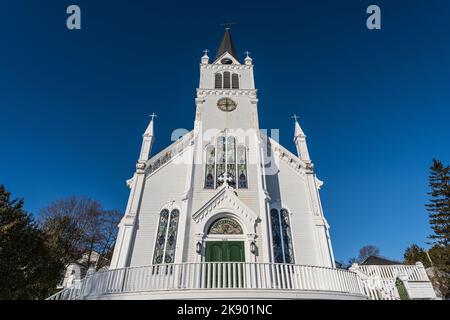 Una foto dall'angolo basso della chiesa di Sainte Anne sull'isola di Mackinac Foto Stock