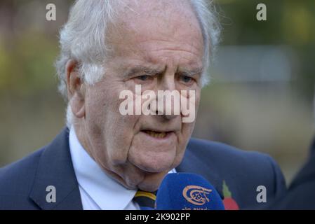 Sir Roger Gale MP (con: North Thanet) a Westminster, il giorno in cui Rishi Sunak divenne leader del partito conservatore. 24th ottobre 2022 Foto Stock