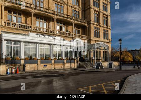 L'architetto ristorante e pub nel seminterrato dell'Empire Hotel nella città di Bath, un sito patrimonio dell'umanità dell'UNESCO, Bath, Somerset, Inghilterra, Regno Unito Foto Stock