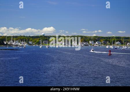 Ingresso al porto di Wickford nella baia di Narragansett Foto Stock