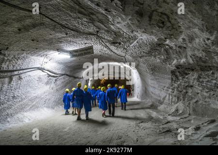 SONDERSHAUSEN, GERMANIA - 18 SETTEMBRE 2016: La gente visita l'impianto minerario Sondershausen in Germania. Riaperto come miniera turistica nel 1996 e riaperto come ha Foto Stock