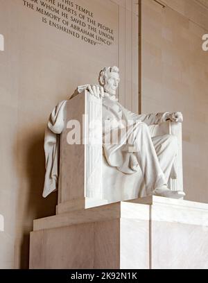 Washington, USA - 14 luglio 2010: Statua di Abraham Lincoln al Lincoln Memorial, Washington DC Foto Stock