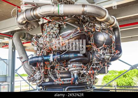 Orlando, USA - 25 luglio 2010: Il Saturn V era un razzo a combustibile liquido multistadio utilizzabile dai programmi Apollo e Skylab della NASA dal 1967 al 19 Foto Stock