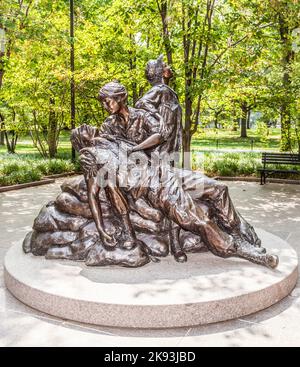 Washington, Stati Uniti d'America - 15 luglio 2010: Statue commemorative alla guerra del Vietnam donne infermiera a Washington DC, Stati Uniti. Foto Stock