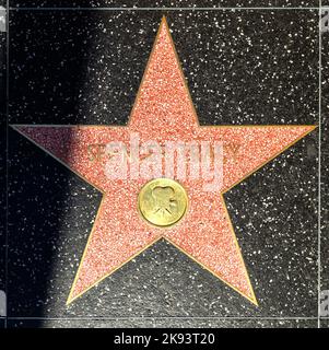 HOLLYWOOD - 24 GIUGNO: Spencer Tracys star sulla Hollywood Walk of Fame il 24 giugno 2012 a Hollywood, California. Questa stella si trova su Hollywood Blvd. Foto Stock