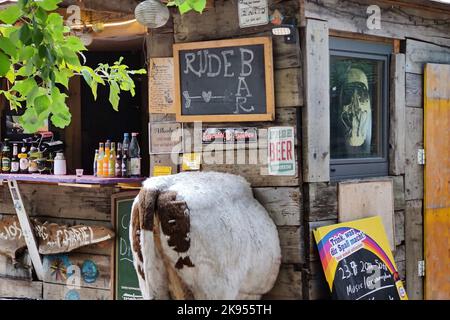 Ride Bar al Paula-Thiede-Ufer, Berlin-Mitte, Germania, Berlino Foto Stock