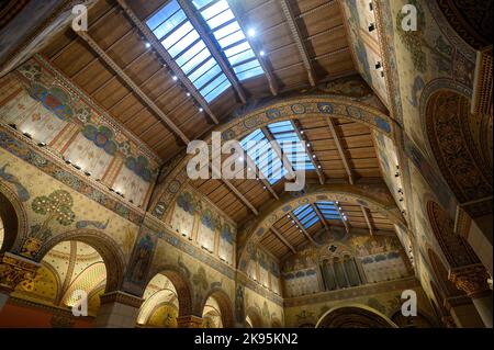 Budapest, Ungheria. Interno della Sala Romana ristrutturata nel Museo di Belle Arti. La Sala romanica Foto Stock